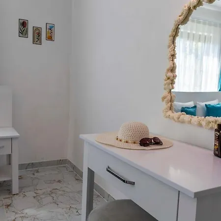 Very Cute Detached In Uezuemlue Village Of Kas Caykoy